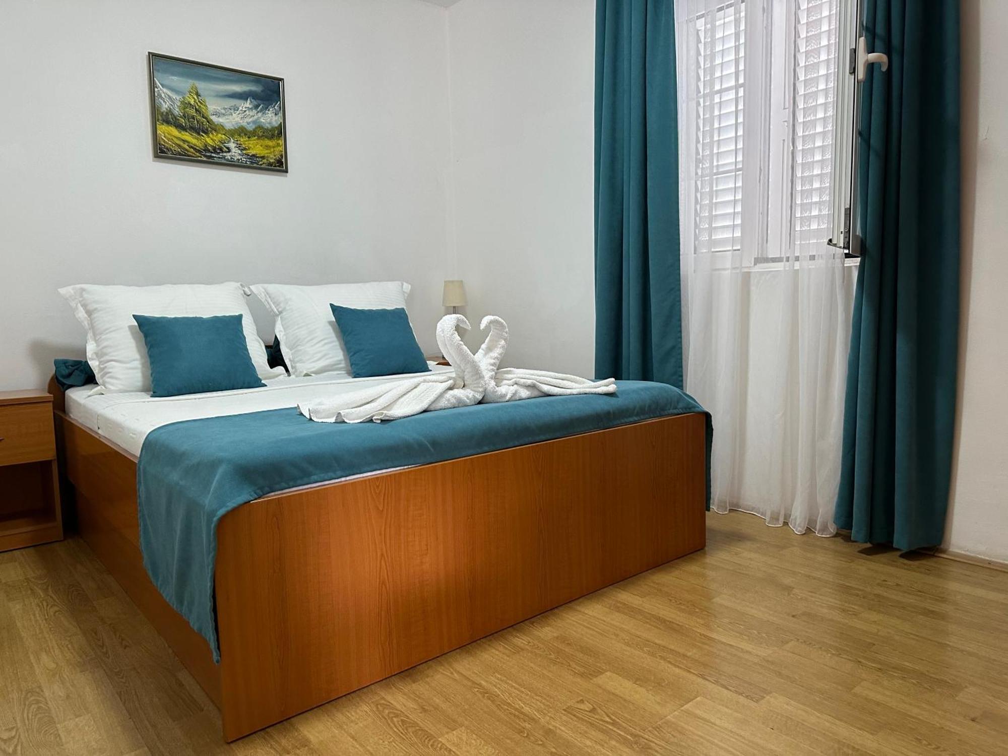 Apartments Kovinic Tivat Exterior photo