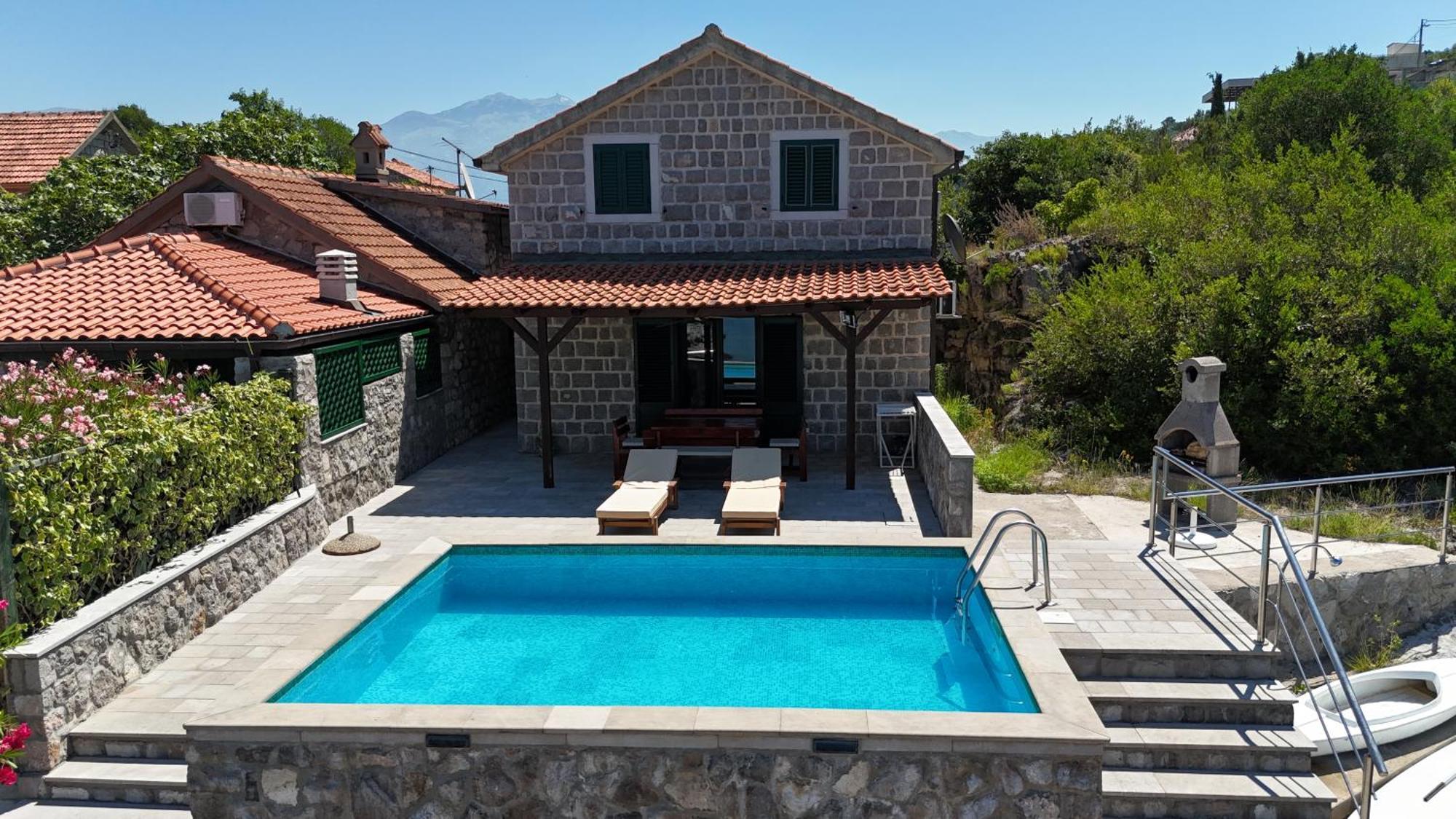 Apartments Kovinic Tivat Exterior photo