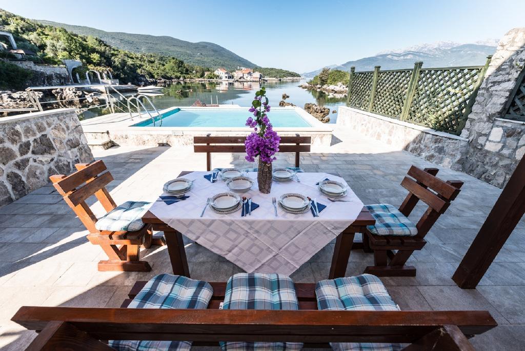 Apartments Kovinic Tivat Room photo